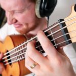 🎶🎸 Descubre el encanto del 🌟 ukulele bass 🌟 y sumérgete en su ritmo único